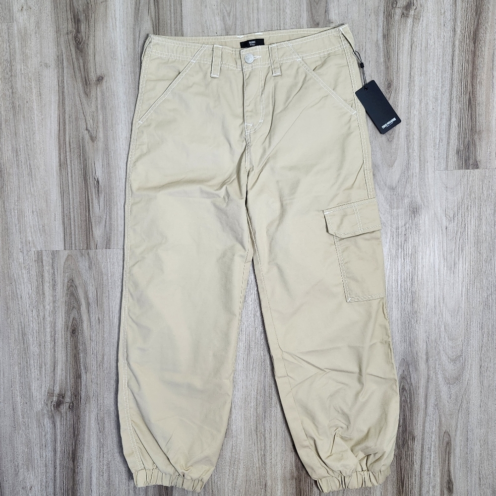 True Religion Bobbi Baggy Cargo Jogger Womens 30 Khaki Travertine - Picture 2 of 10